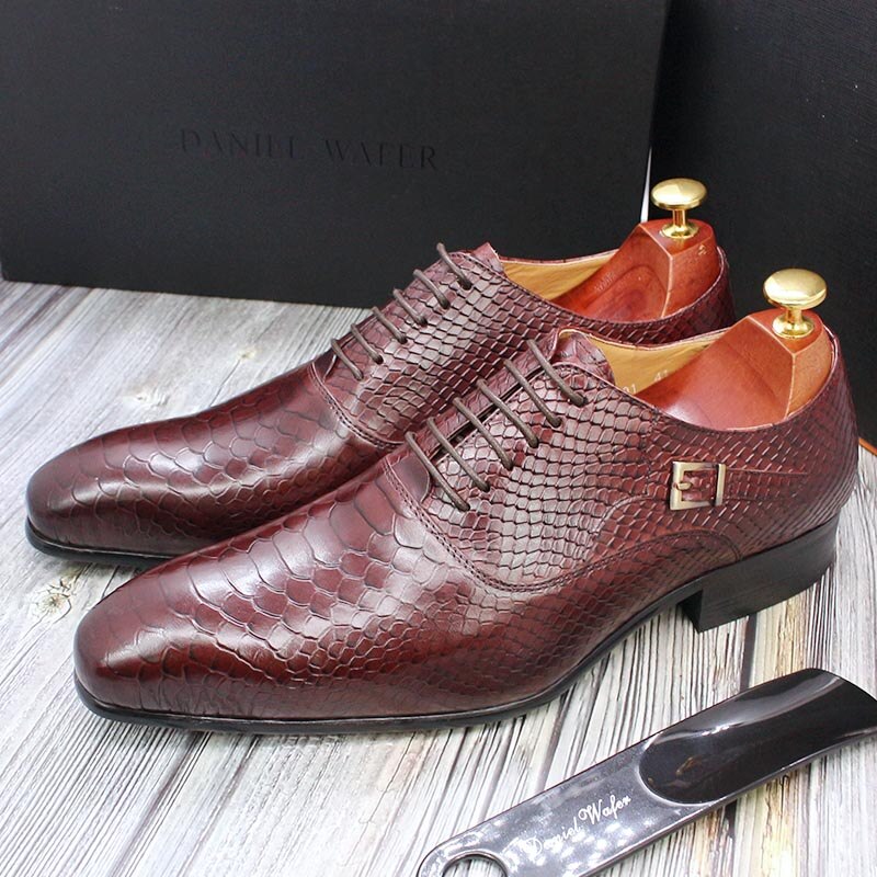 ParGrace Luxury Men Leather Shoes Snake Skin Print Pointed Toe Lace Up Oxford